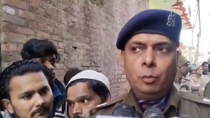 एसपी ट्रैफिक अकमल खान के अनुसार दो लोगों की मौत हुई है। फोटो- एएनआई