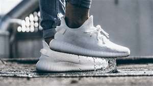 Amazon Holi Sale 2023 On Walking Shoes Image Source: Unsplash