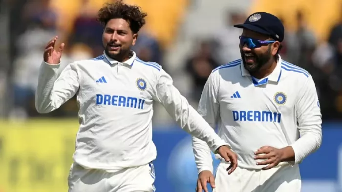 IND vs ENG: Kuldeep Yadav ने खोला पंजा, टेस्ट क्रिकेट में पूरे किए 50 विकेट