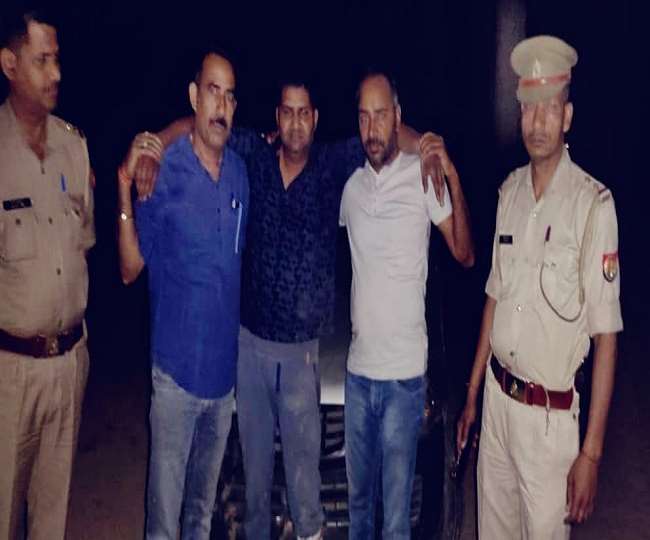Hapur News: अपराधियों के खिलाफ योगी सरकार की दिखी सख्ती, 2 अलग-अलग मुठभेड़ में तीन लुटेरे गिरफ्तार