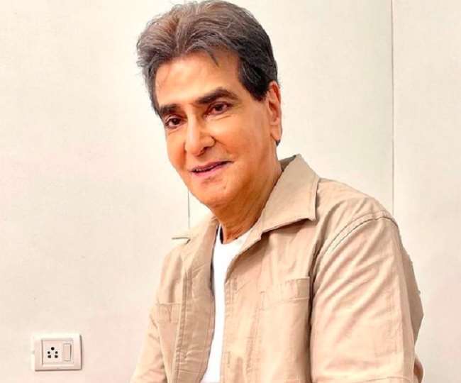 https://www.jagranimages.com/images/newimg/07042022/07_04_2022-jeetendra_22603734.jpg
