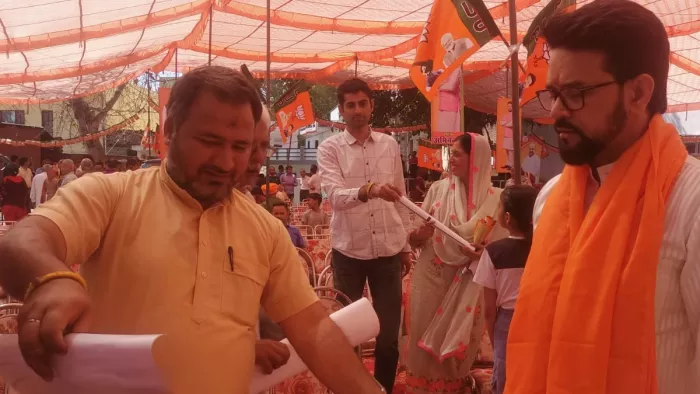अनुराग ठाकुर ने कांग्रेस पर बोला जमकर हमला।