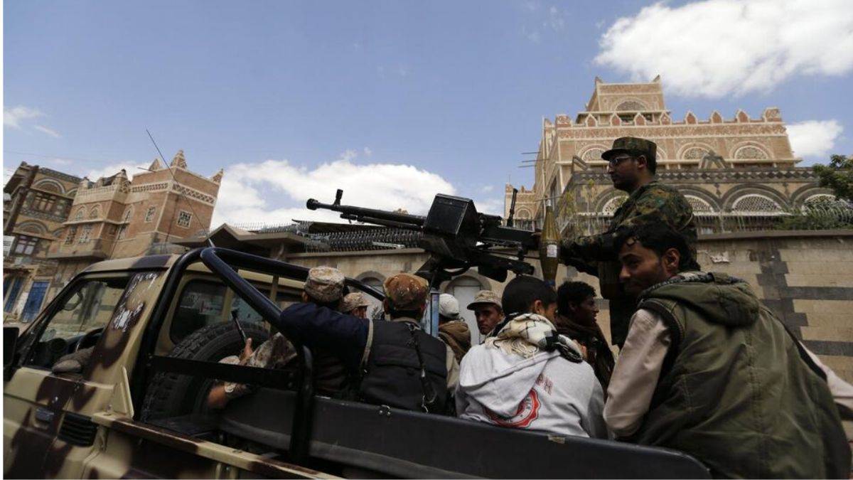 https://www.jagranimages.com/images/newimg/07042024/07_04_2024-houthi_rebels_23691924.jpg