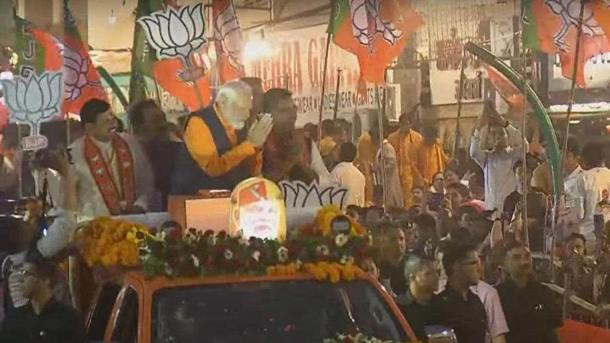 PM Modi Jabalpur Visit: जबलपुर में पीएम मोदी ने किया रोड शो, सीएम मोहन यादव भी रहे मौजूद