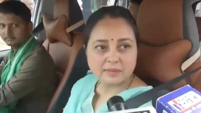 'हम क्या करें... बेटा, बेटी-दामाद सब जाएंगे', परिवारवाद पर Rohini Acharya ने पीएम मोदी को घेरा