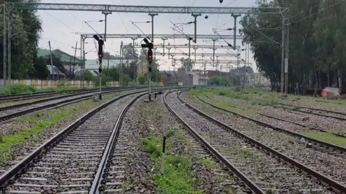 Train News: झारखंड से गुजरने वाली 6 ट्रेनें इस दिन रहेगी रद्द, यह है कारण; यात्रा से पहले देख लें पूरी लिस्ट