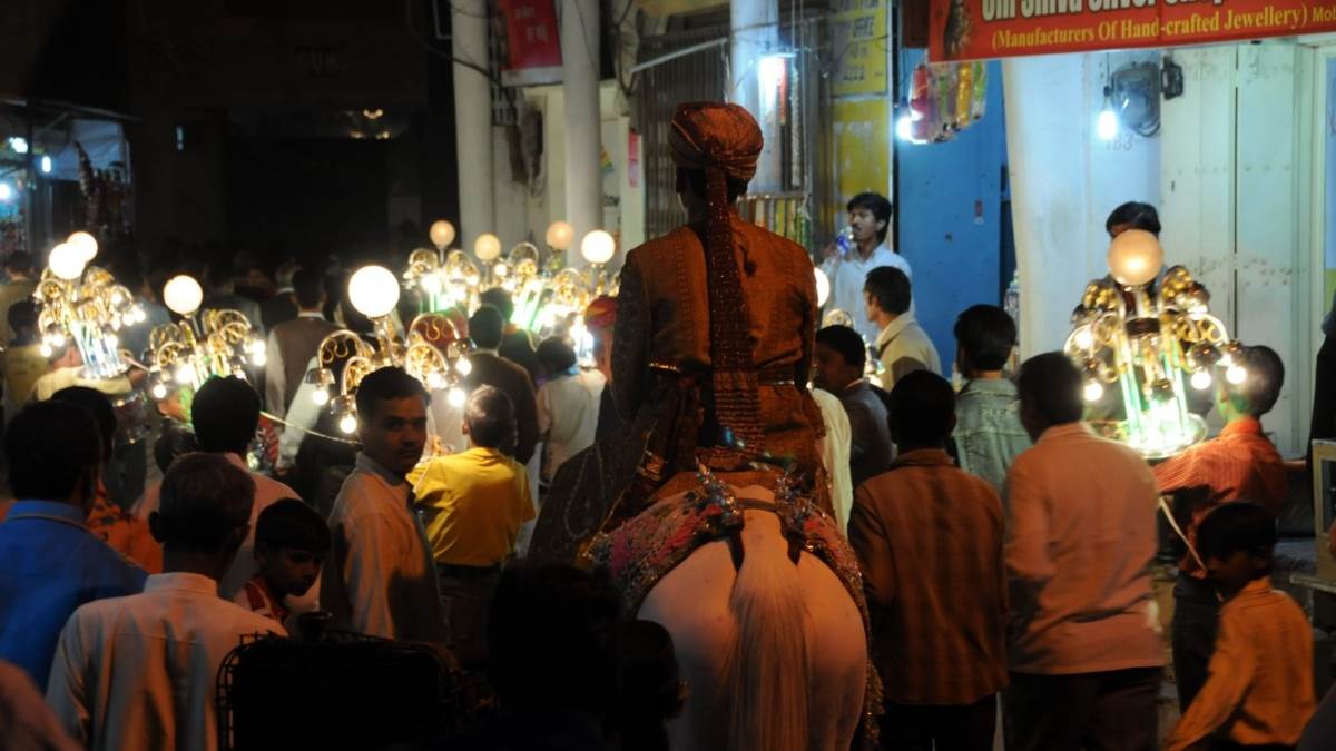 bijnor wedding turns chaos groom refuses 50k for ritual returns without bride