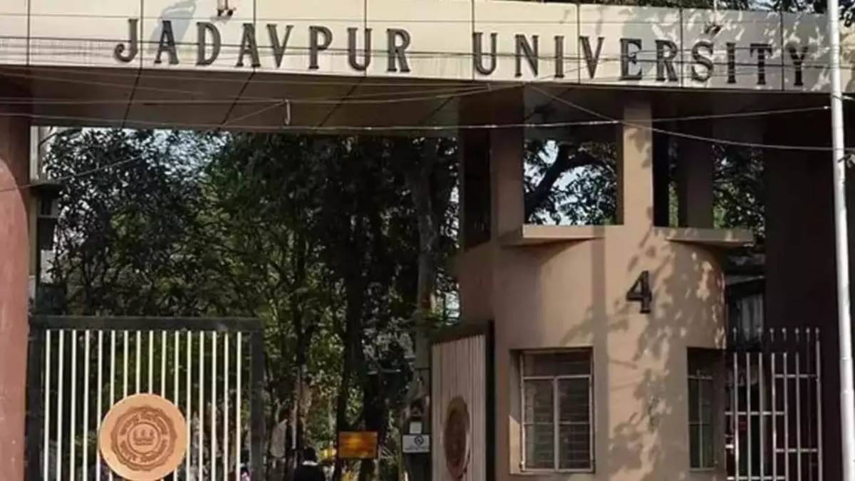 https://www.jagranimages.com/images/newimg/07042025/07_04_2025-jadavpur_university_23913335.jpg