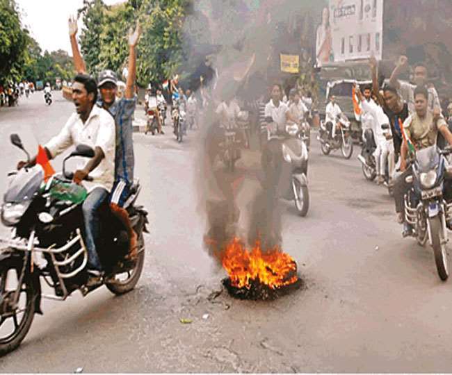 लोकतंत्र के खिलाफ तृणमूल की साजिशों को अनदेखा करना केवल और केवल पाखंड है।