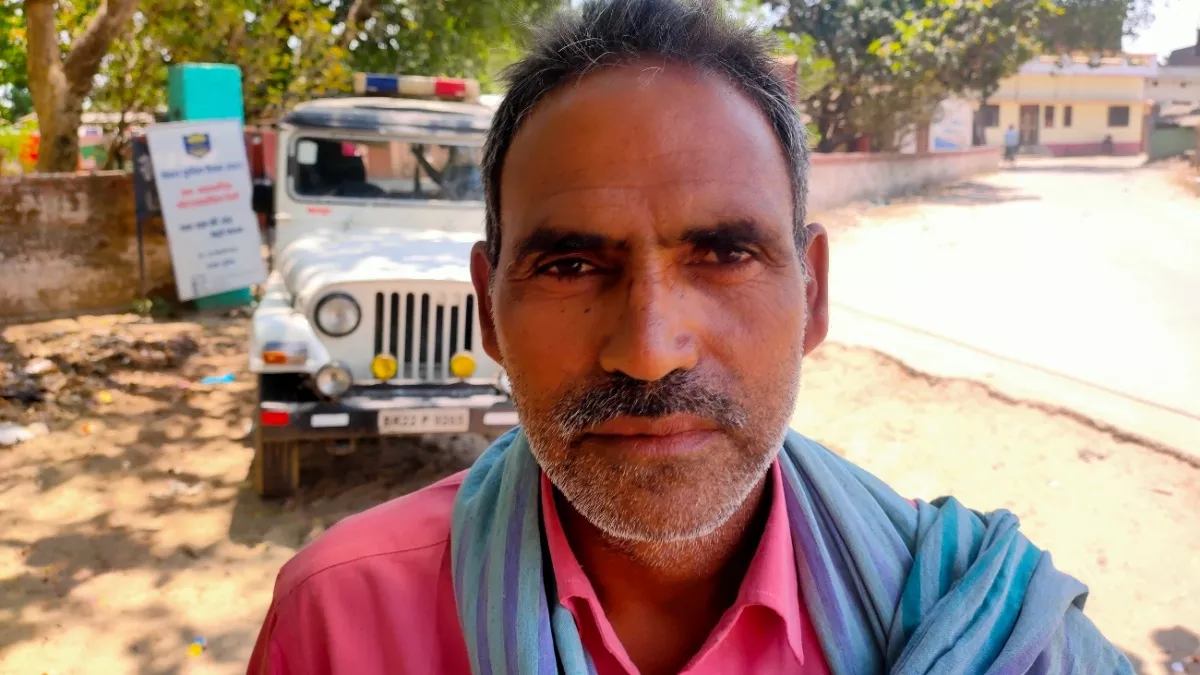 Bihar News: बगहा के भैराेगंज में बाइक चोरी का केस दर्ज कराने गए पीड़ित को सिपाही ने पीटा