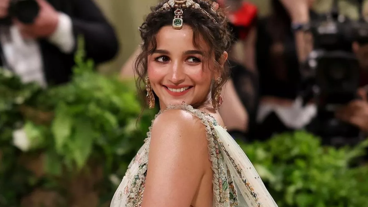 Met Gala 2024: आलिया भट्ट ने साड़ी में क्लासी लुक से चुरा ली लाइमलाइट, हॉलीवुड स्टार्स को भी फैशन में दी मात