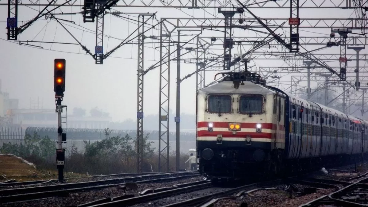 Bihar Train News: किसान आंदोलन के चलते जननायक एक्सप्रेस सहित कई गाड़ियां रद्द, इन ट्रेनों के रूट बदले