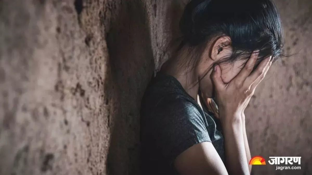 युवक ने महिला से दो बार की शादी, 16 वर्षों तक रहा साथ- एक बच्चा भी; अब पहले से शादीशुदा बता छोड़ा
