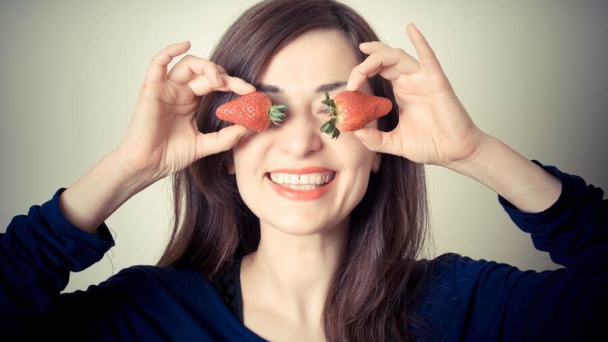 https://www.jagranimages.com/images/newimg/07052024/07_05_2024-foods_for_eyes_23713010.jpg