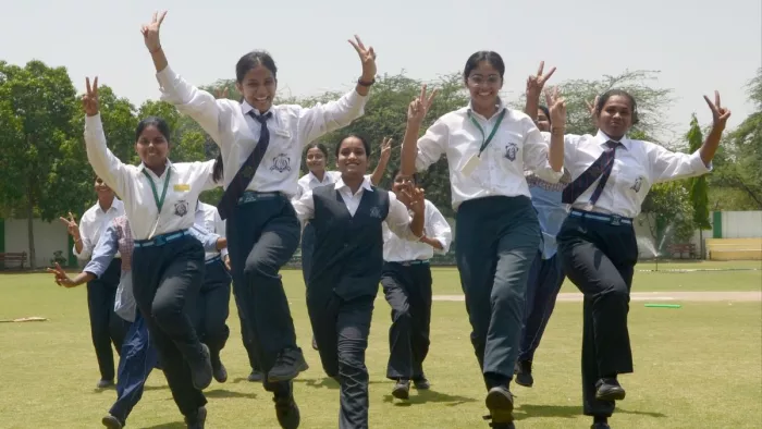 नोएडा में 10वीं में नमन और 12 वीं में अनन्या और अधिराज ने किया जिला टॉप