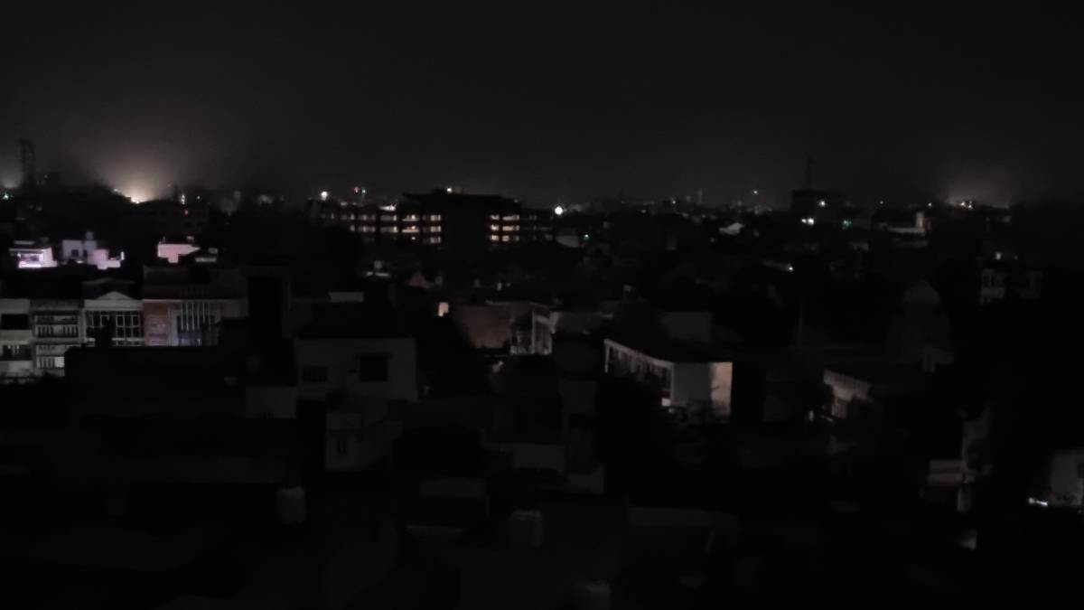 https://www.jagranimages.com/images/newimg/07052025/07_05_2025-bathinda_blackout_23933126_233712351.jpg