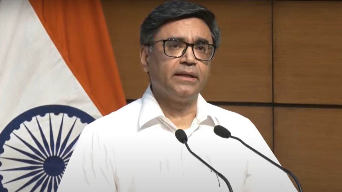 https://www.jagranimages.com/images/newimg/07052025/07_05_2025-foreign_secretary_vikram_misri_23932625.jpg