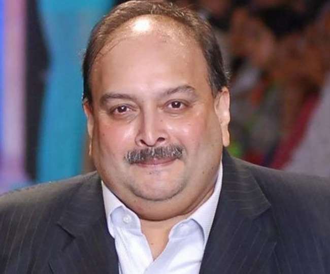 भगोड़े हीरा कारोबारी मेहुल चोकसी ने एंटीगुआ पुलिस में एक शिकायत दर्ज कराई है।