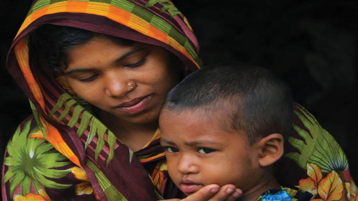 एनिमिया मुक्त अभियान के तहत बच्चों की स्क्रीनिंग।