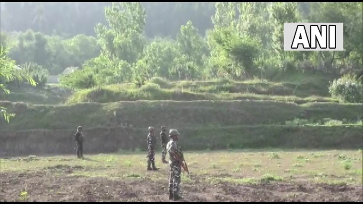 कुपवाड़ा में एनकाउंटर में दो आतंकी ढेर (फोटो- एएनआइ)