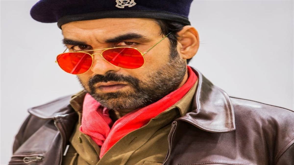 Mirzapur actor Pankaj Tripathi says he charges fees for speak dialogue in iifa award 2022. Photo Credit- Instagram