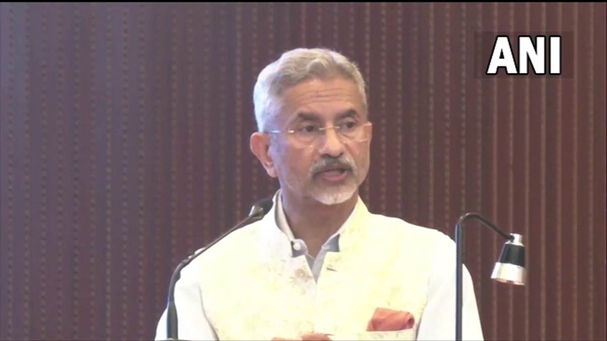 विदेश मंत्री ने कहा कि हम वह करेंगे जो राष्ट्रीय कल्याण के लिए आवश्यक है।