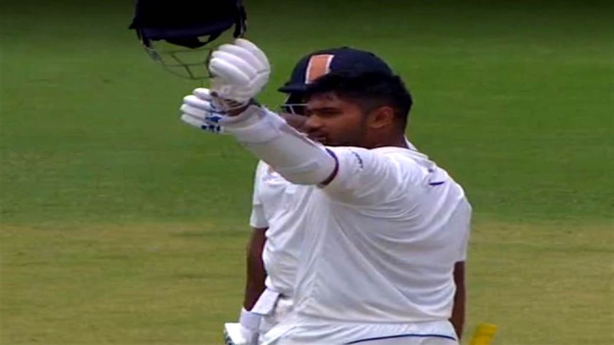 सुवेद पारकर ने रणजी डेब्यू पर दोहरा शतक बनाया (फोटो ट्विटर पेज bcci)