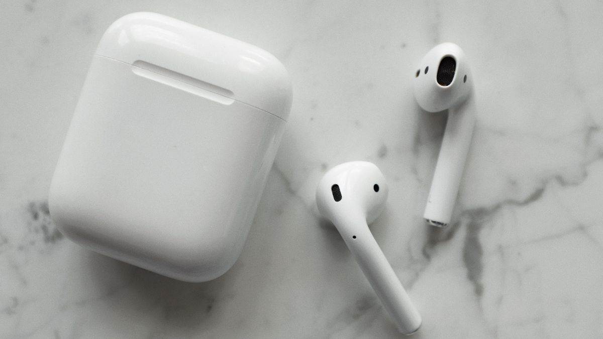 https://www.jagranimages.com/images/newimg/07062023/07_06_2023-apple_airpods__23434640.jpg