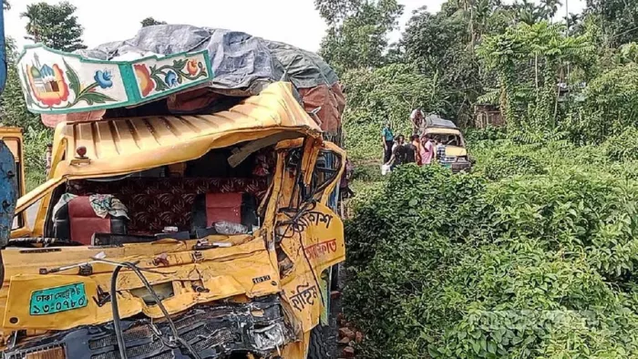 Bangladesh Accident: दक्खिन सूरमा में भीषण सड़क हादसा