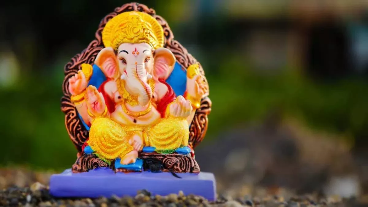 Krishna Pingala Sankashti Chaturthi 2023: इस समय करें गणेश कवच का पाठ, सभी कष्टों से मिलेगा निजात