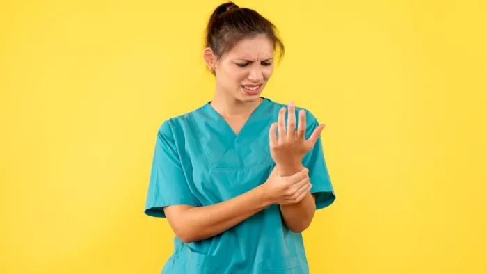 Home Remedies For Burns: छोटी-मोटी जलन को ऐसे करें शांत