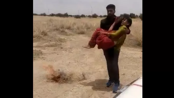 Jaisalmer: लड़की को अगवा कर जबरन लिए फेरे, दिल्ली महिला आयोग ने सीएम गहलोत से की कार्रवाई की मांग