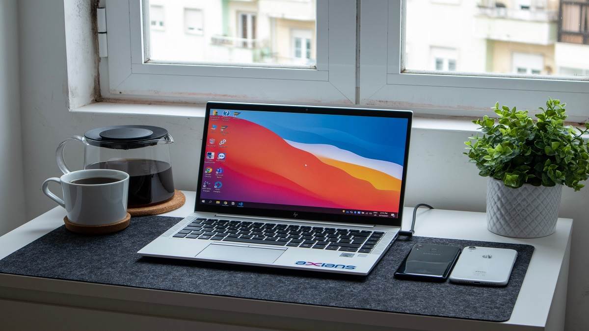 15.6 इंच की स्क्रीन वाले इन HP Laptops का दर्जा है सबसे ऊंचा! कम कीमत और पावरफुल फीचर ने लूटा ग्राहकों का दिल