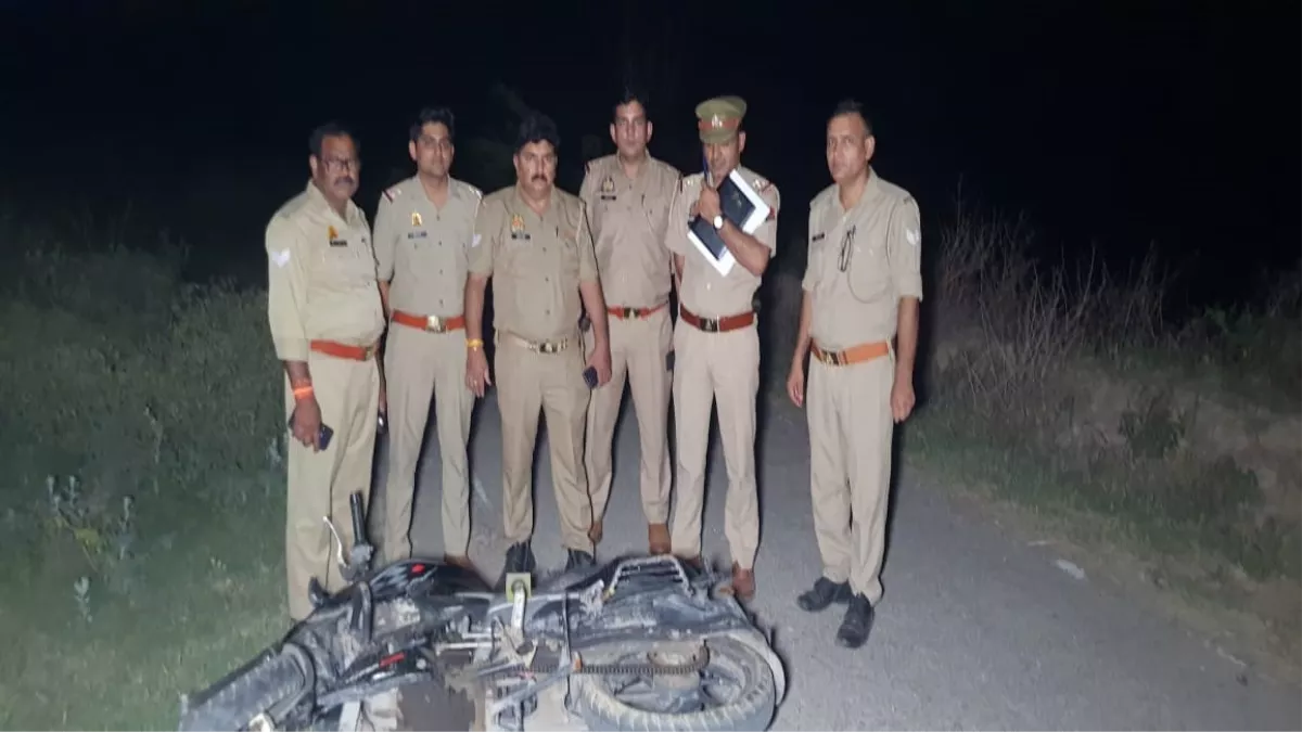 दिल्ली का कुख्यात गैंगस्टर नईम पुलिस मुठभेड़ में गिरफ्तार... पैर में गोली लगने से घायल, हथियार बरामद