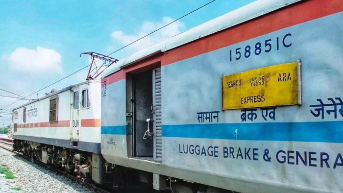गर्मी में आरा-रांची एक्सप्रेस हाउसफुल, स्लीपर से पहले एसी बुक