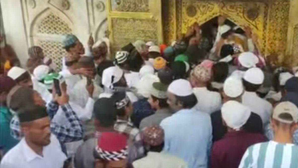 https://www.jagranimages.com/images/newimg/07062025/07_06_2025-ajmer_masjid_news_23958141.jpg