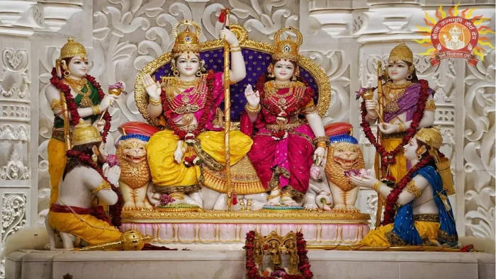 उत्तर भारतीय शैली में बना राम दरबार