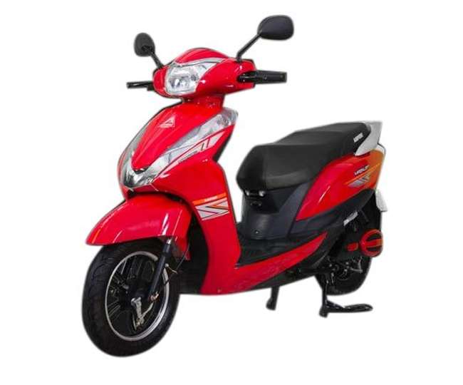Ampere Electric Scooter को खरीदना हुआ आसान, कीमत में हुई 20,000 तक की