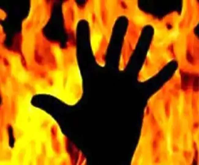 https://www.jagranimages.com/images/newimg/07072021/07_07_2021-self-immolation_21807760.jpg
