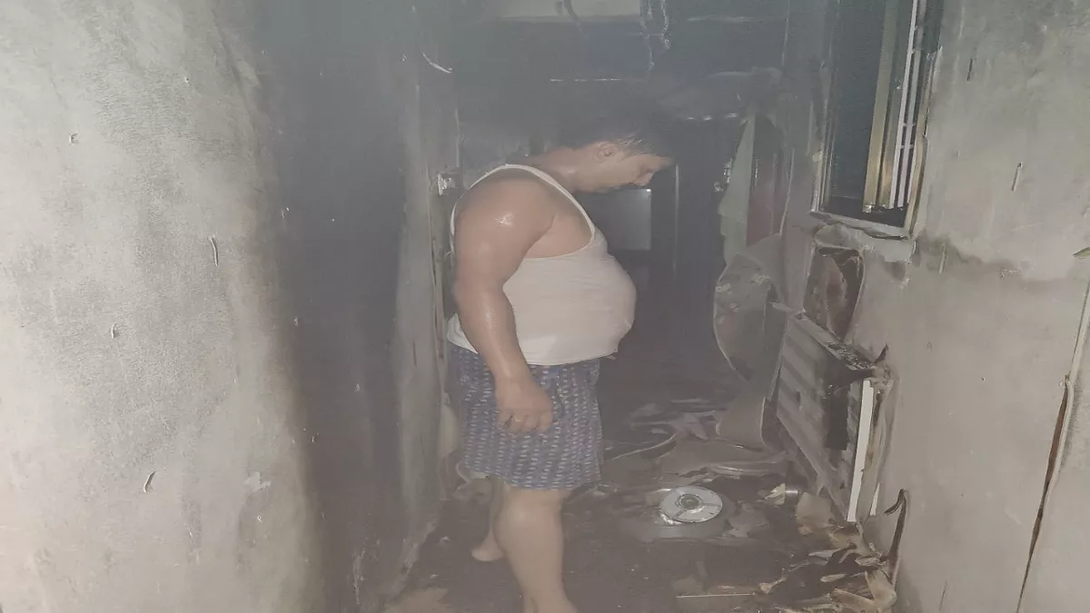 सीतामढ़ी में रसोई गैस लीकेज से व्यवसाई के घर में लगी आग, बाल-बाल बची बालकनी में फंसी महिला
