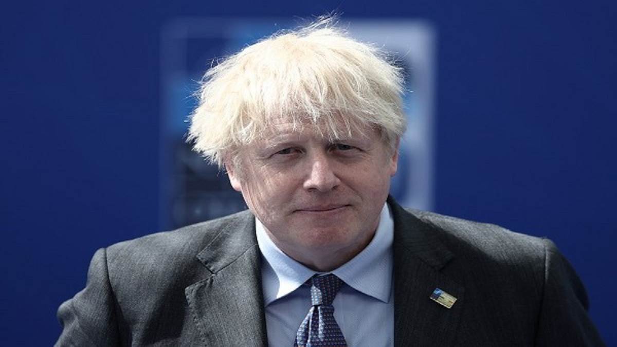 बोरिस जानसन (Boris Johnson) ने बुधवार को प्रधानमंत्री के पद से इस्तीफा देने से मना कर दिया है। (फाइल फोटो)