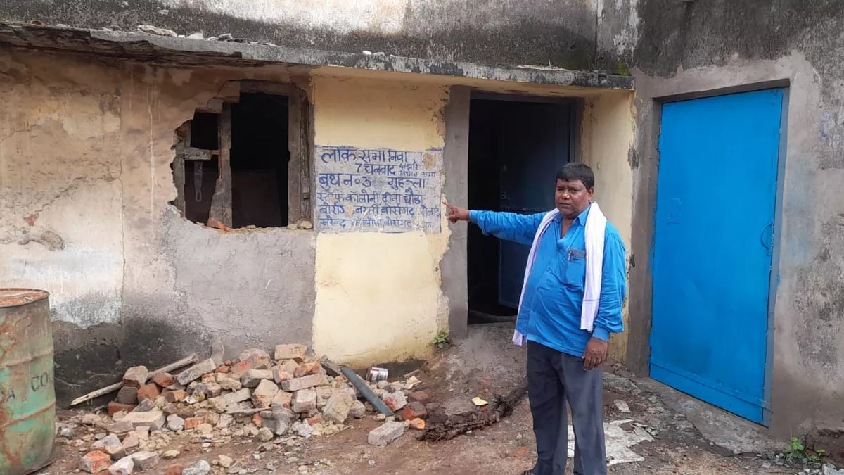 गोलियों और बम के धमाकों से दहला बोर्रागढ़, कोलियरी में कर्मियों को बंधक बनाकर लूटा 10 लाख का तांबा-पीतल