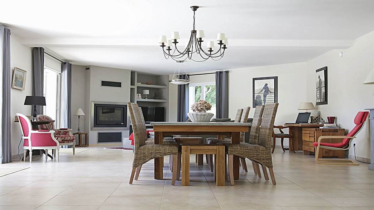 इन Dining Table 6 Seater के साथ घर को मिलेगा रॉयल लुक और पूरे परिवार के साथ ले सकेंगे टेस्टी भोजन का स्वाद