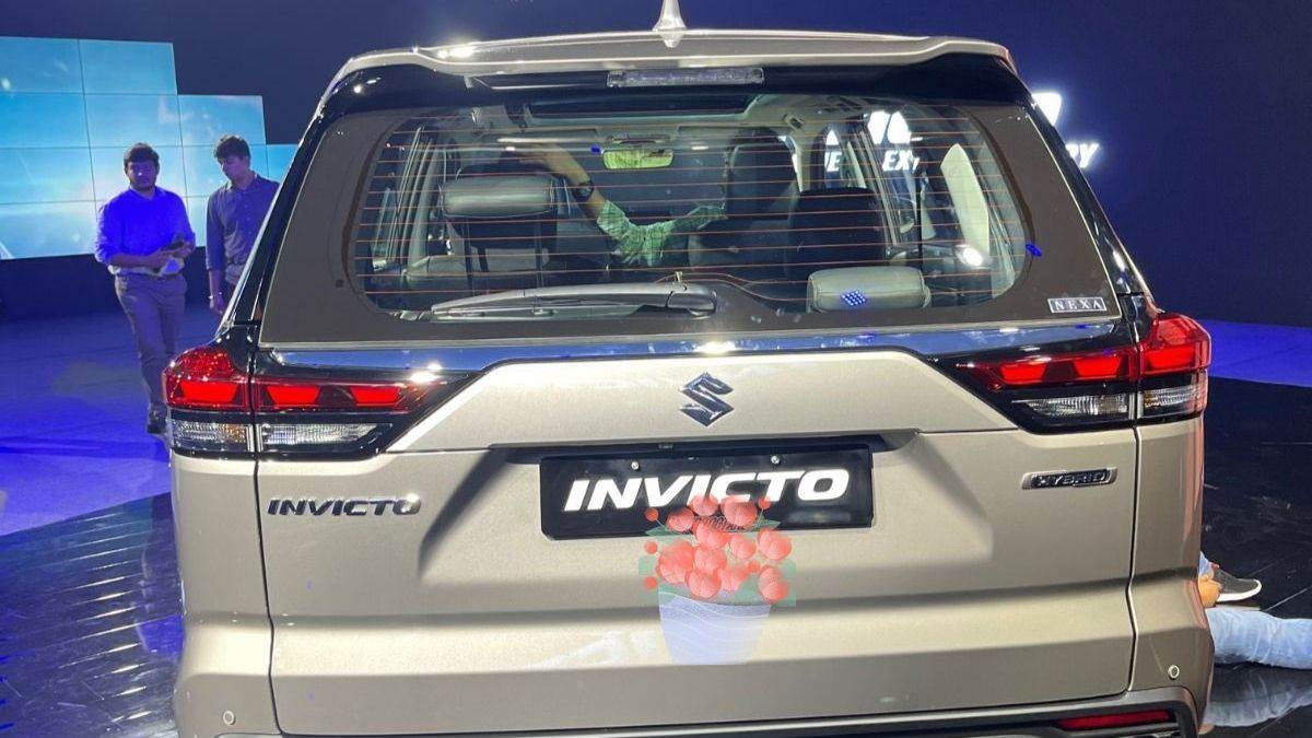 क्या होता है Electric tailgate? जानिए गाड़ियों में कैसे करती है काम