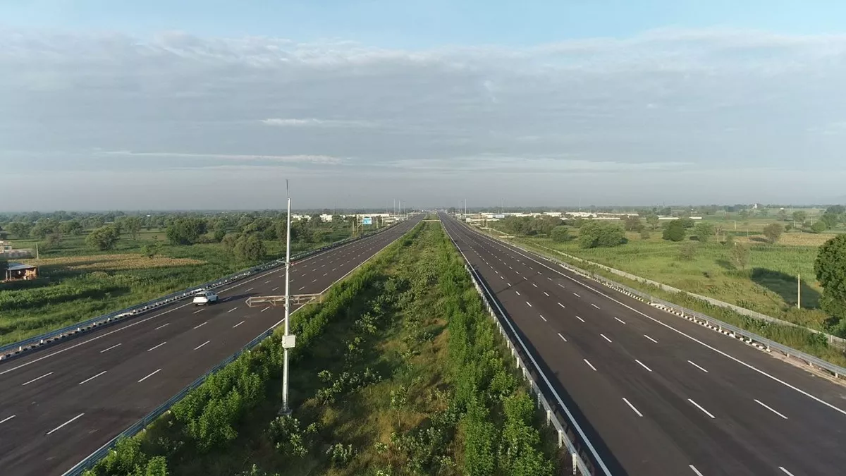 NHAI को देने होंगे जुर्माने के 45 करोड़, दिल्ली-मुंबई एक्सप्रेस-वे के निर्माण के दौरान पर्यावरण को पहुंचाया नुकसान