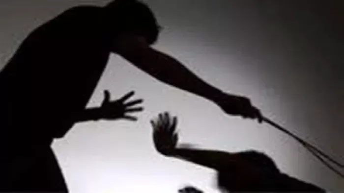 तीसरी कक्षा की छात्रा की शिक्षक ने की बेरहमी से पिटाई (प्रतीकात्मक फोटो)