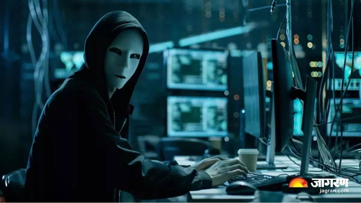 attempt to commit fraud by calling whatsapp from dc number district administration alerted