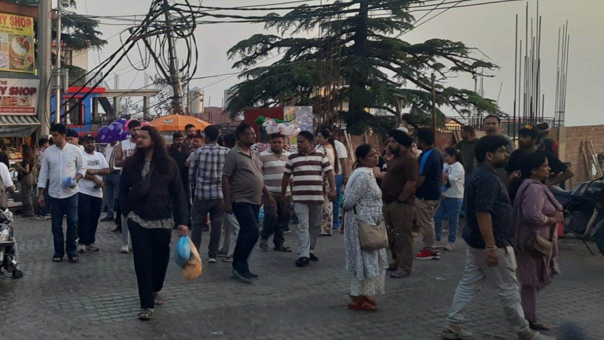 https://www.jagranimages.com/images/newimg/07072025/07_07_2025-himachal_tourism_23977499.jpg