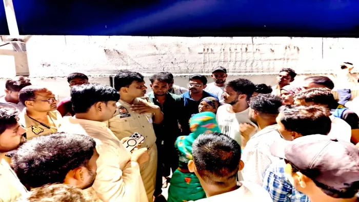 प्रतापगढ़ में मजदूर की मौत मामले में नर्सिंग होम संचालक व अन्य के खिलाफ केस दर्ज है।