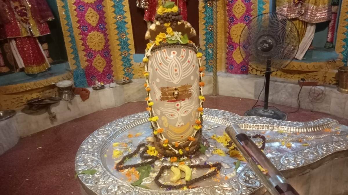 https://www.jagranimages.com/images/newimg/07072025/07_07_2025-shivling_23977821.jpg